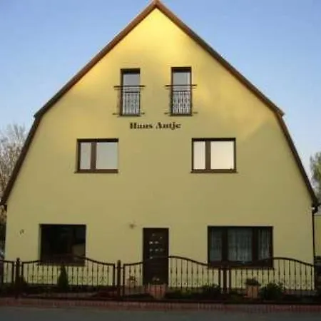 別荘 Haus Antje Gartenbungalow