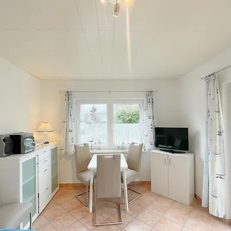 別荘 Haus Antje Gartenbungalow