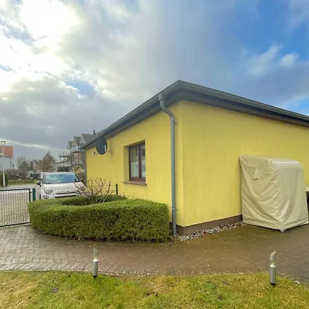 Haus Antje Gartenbungalow 別荘 *
