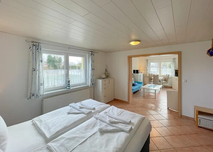 Haus Antje Gartenbungalow Kölpinsee